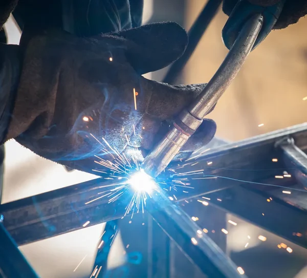 Let’s take a look at the differences between MAG and TIG welding